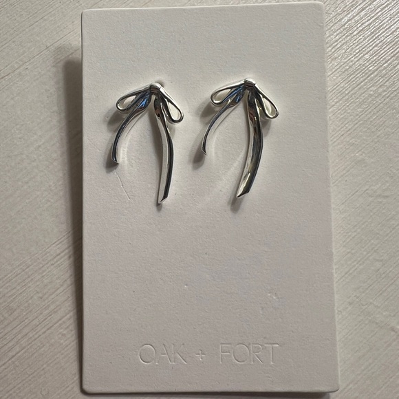 Silver Bow Earrings - Picture 2 of 4